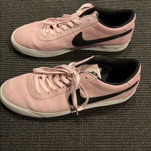 Men’s Nike SB Bruin Pink Motel Sneakers Size 14